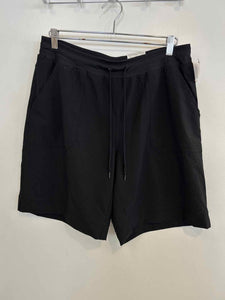 St Johns Bay Black Size L shorts