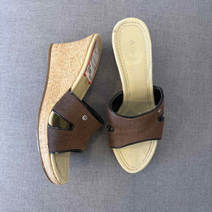 Etienne Aigner brown Shoe Size 8 sandal