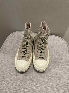 Converse gray/white Shoe Size 6 sneakers