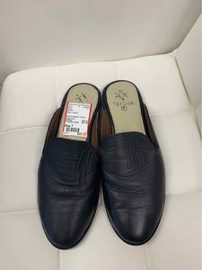 Teysha Black Shoe Size 7 slip-on
