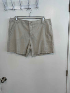 Bandolino khaki Size 14 shorts
