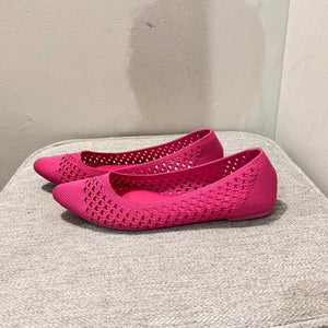 MIA hot pink Shoe Size 7 ballet