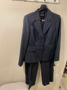 Evan Piccone Navy Size 12P pantsuit – Share the Love Consignment