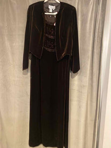 Adrianna Papell brown Size 16 2-piece