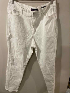 Gloria Vanderbilt White Size 18 pants