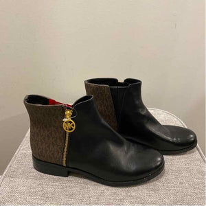 Michael Kors black/brown Shoe Size 9 booties