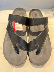 taos Black Shoe Size 11 sandals