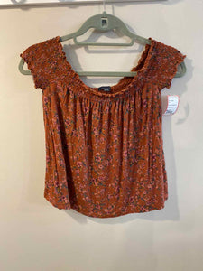 American Eagle Size S top