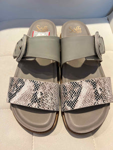Sofft light gray Shoe Size 8.5 sandals