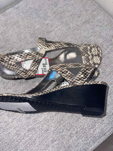 Calvin Klein snakeskin Shoe Size 6 wedge