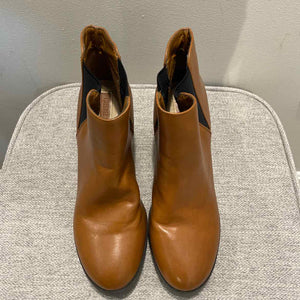 Forever 21 brown/black Shoe Size 9 booties
