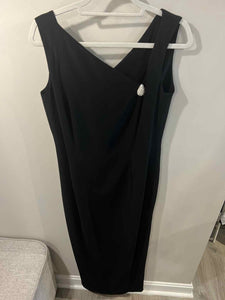 Jack Mulqueen Black Size 12 gown
