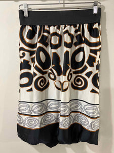 Zara Basic white/black/tan Size S skirt