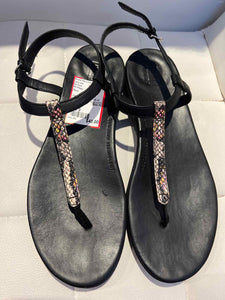 Fit Flops Black Shoe Size 9 flip-flops