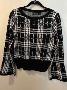7th Avenue Design Studio black/white Size L sweater