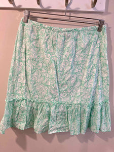 Vineyard Vine pale green/white Size 6 skirt